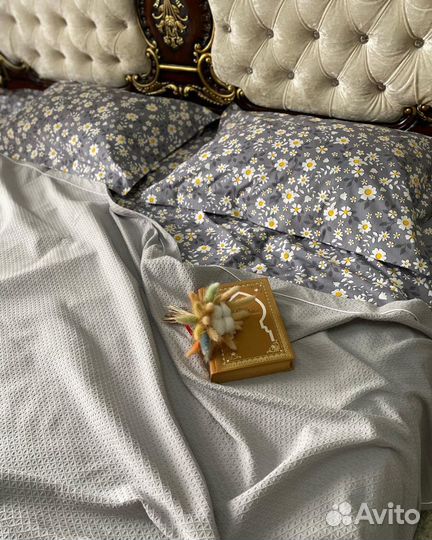 Покрывало на кровать новое