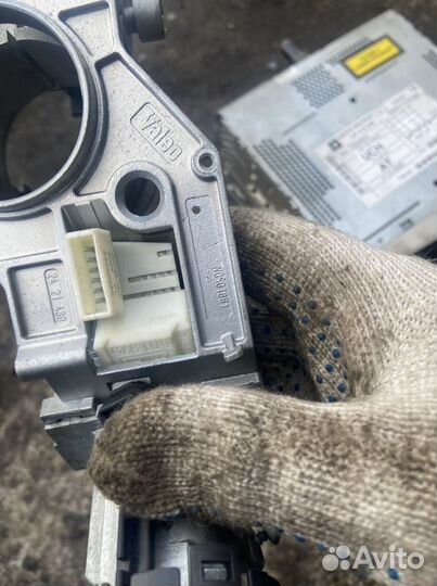 Замок зажигания Opel Astra H