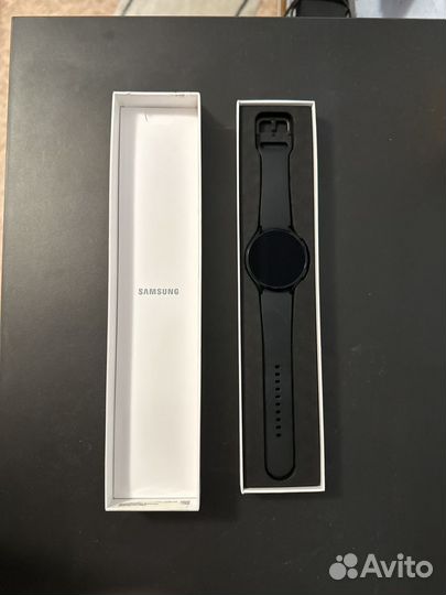 Смарт-часы Samsung Galaxy Watch4 44 мм