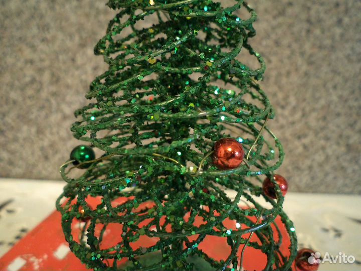 Ёлка мини из проволоки праздничная