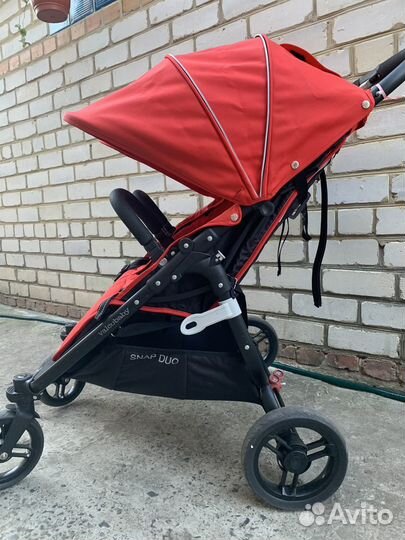 Коляска для двойни