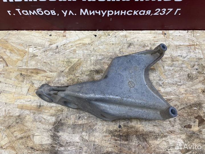 Кронштейн кпп Fiat Albea