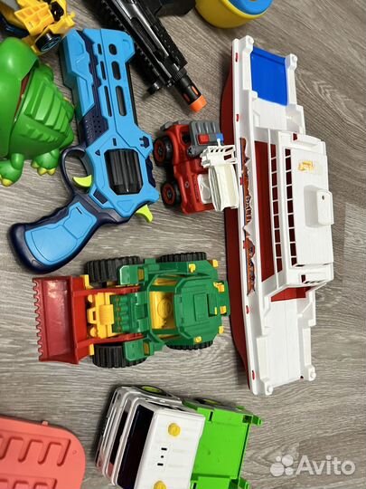 Детские игрушки пакетом для мальчика