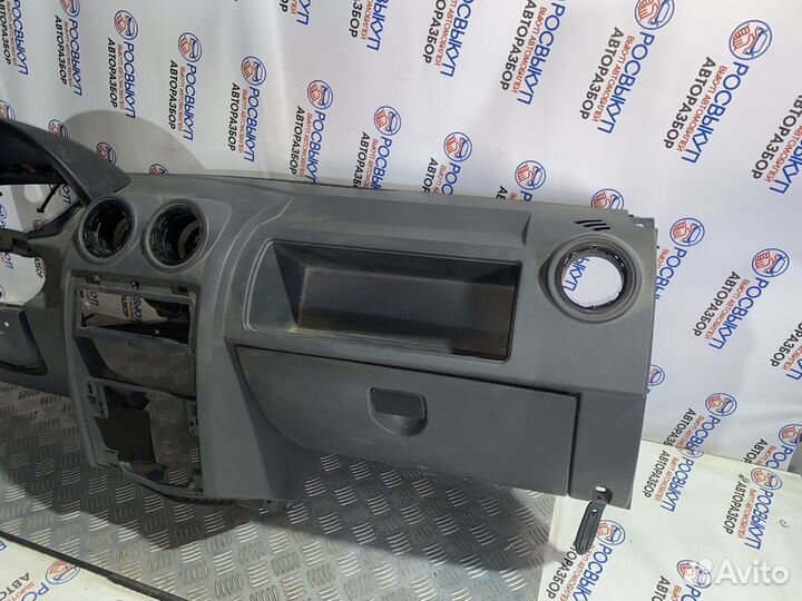 Торпедо Renault Logan (2004-2015)