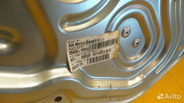 Стеклоподъемник задний левый Venga