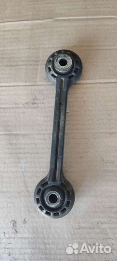 Стойка переднего стабилизатора