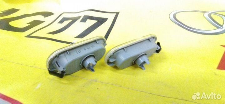 Поворотник в крыле передний Volkswagen Passat B5+