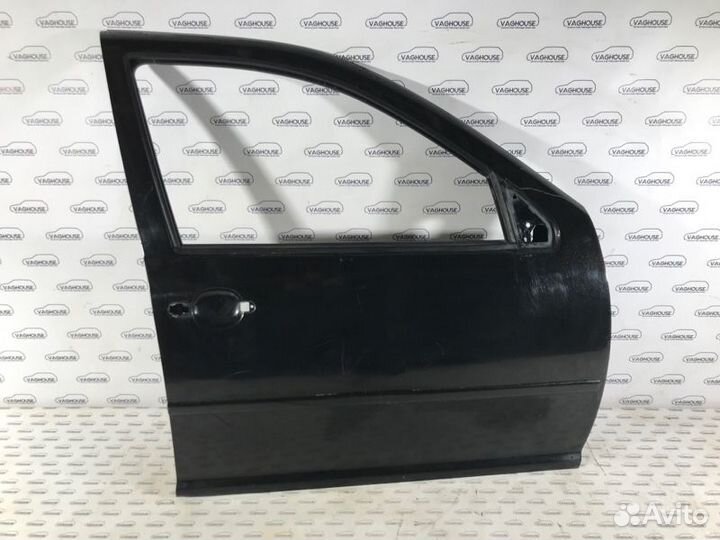 Дверь передняя правая Volkswagen Golf MK4 1.6 AKL