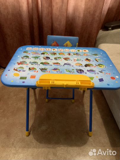 Детский столик