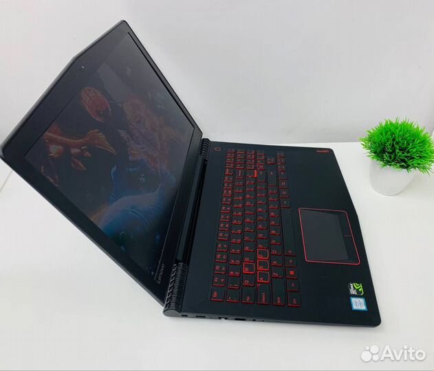 Игровой ноутбук Lenovo