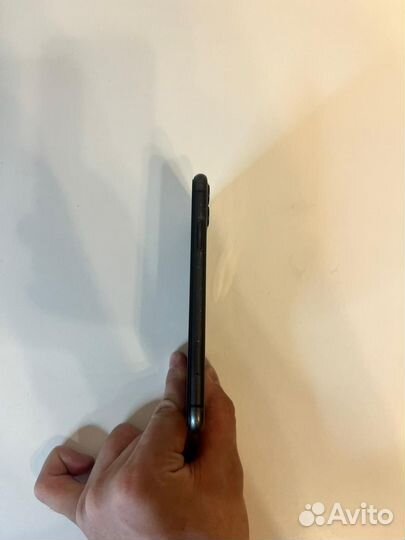 iPhone 11, 256 ГБ