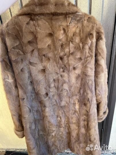Шуба женская натуральная 54- 56