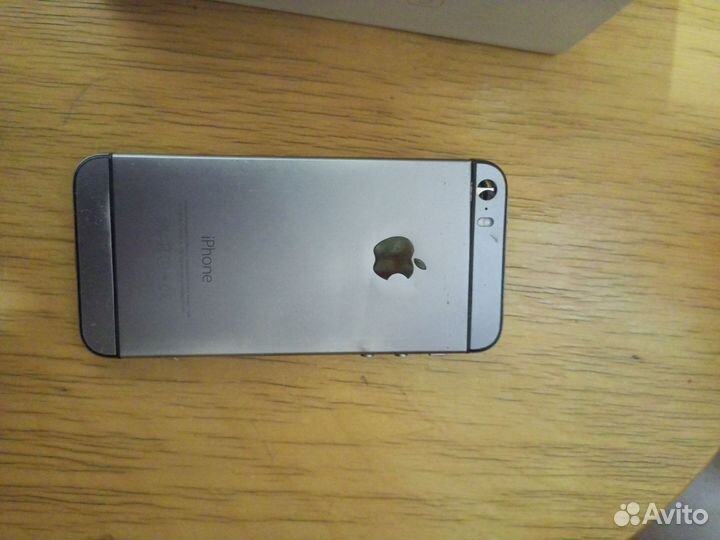 iPhone 5S, 16 ГБ