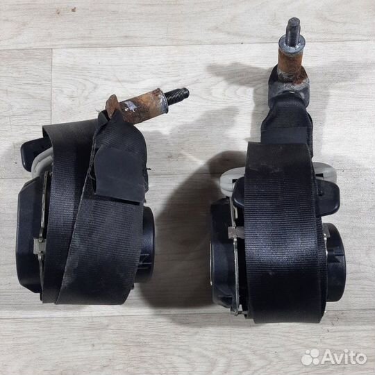 Ремень безопасности передний Nissan Almera G15