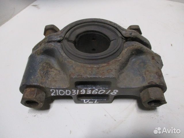 Кронштейн крпеления переднего стабилизатора Volvo