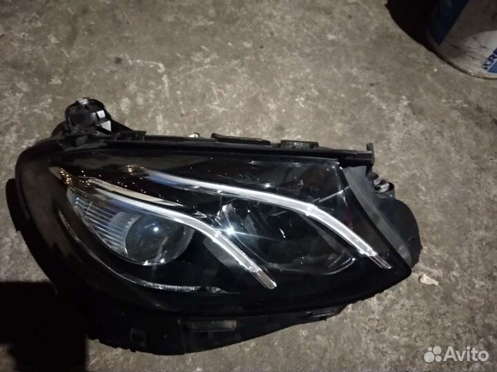 Мерседес 213 Е W фара правая