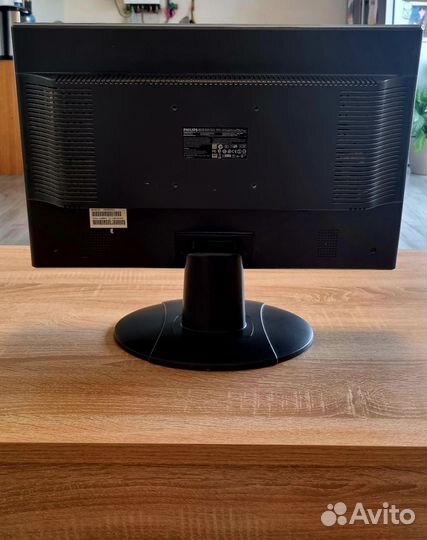 Монитор philips