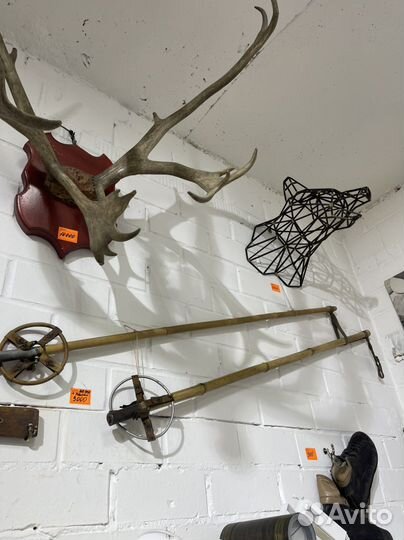 Лыжи с бамбуковыми палками ретро