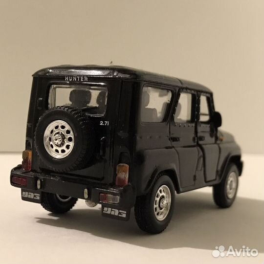 Модель УАЗ Хантер Uaz Hunter 1:43 Autobahn Bauer