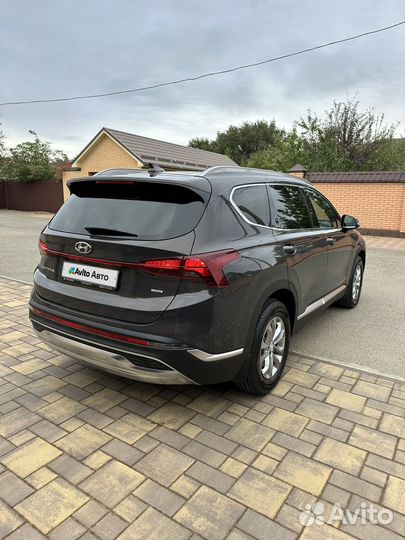 Hyundai Santa Fe 2.5 AT, 2021, 10 700 км