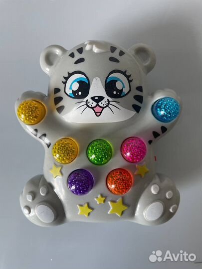 Музыкальный котенок