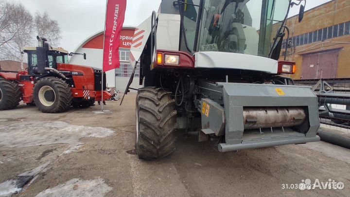 Комбайн Ростсельмаш Vector 410, 2010