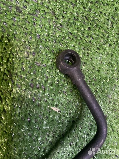 Трубка подачи масла в турбину Mercedes-Benz C W204