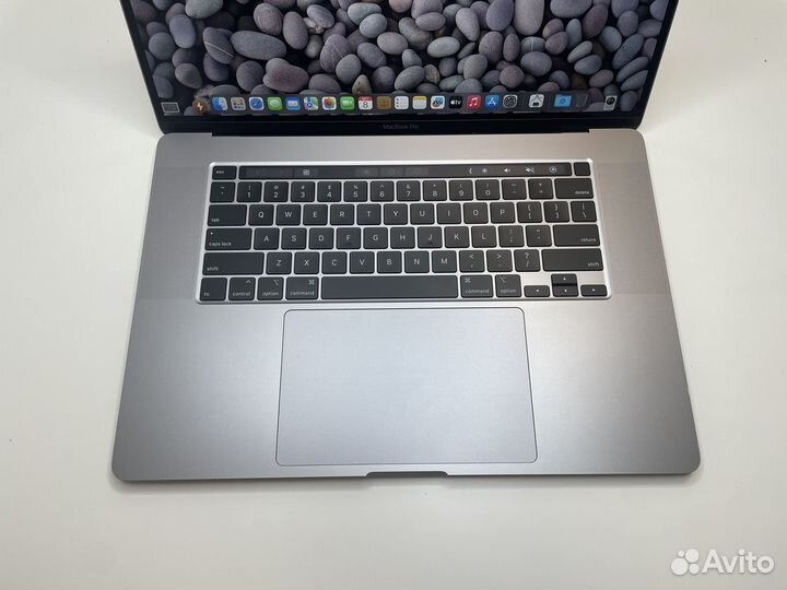 Топовый macbook pro 16 2019 I9/2.4 32Gb 5500M 8Gb