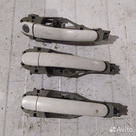 Ручка двери внешняя Volkswagen Passat B5 седан 1.8