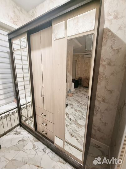 Шкаф в прихожую бу