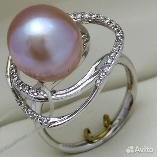 Кольцо / размер 17 / 7,20г / Золото750 / бриллиант