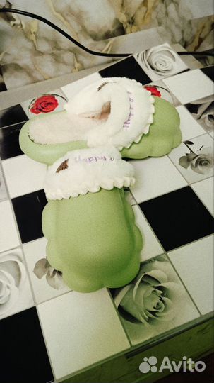 Женские домашние тапочки