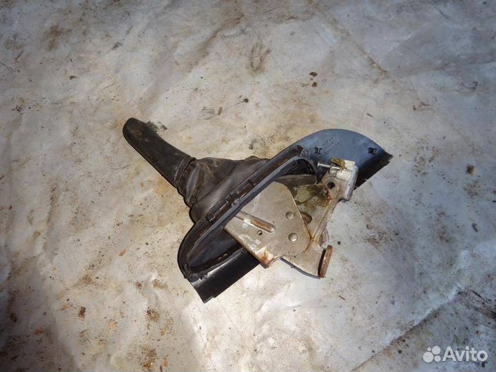 Рычаг стояночного тормоза Ford Escort/Orion 1995