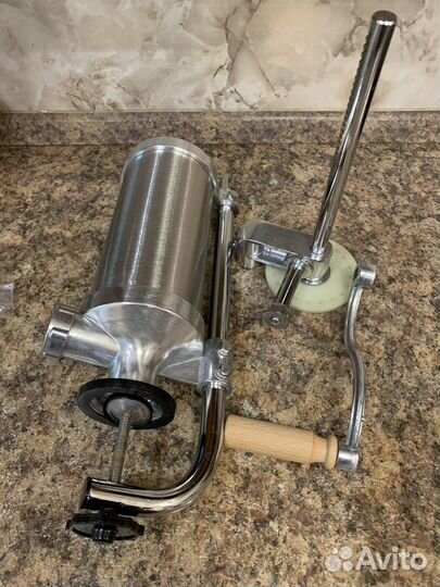 Шприц колбасный