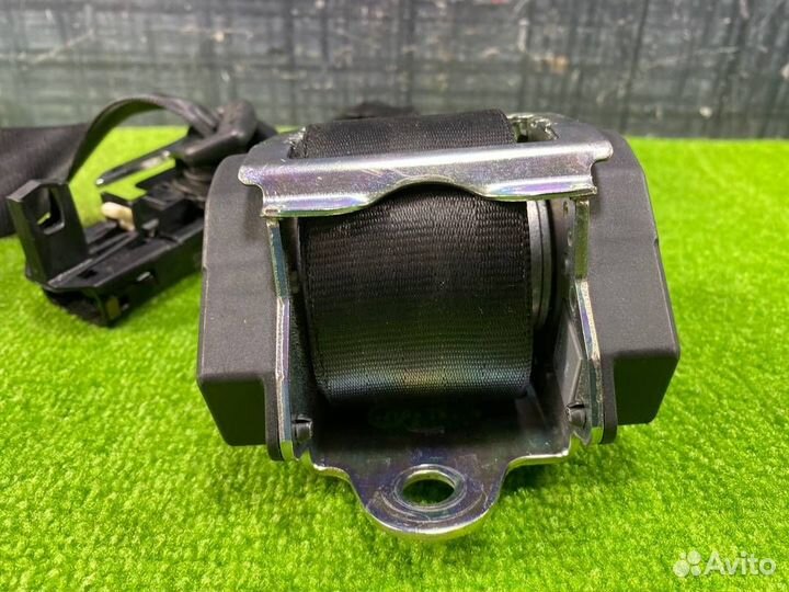 Ремень безопасности задний левый Audi Q7 4L BAR