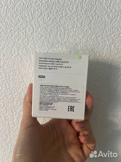 Зарядка на iPhone оригинал Apple Adapter USB-C 20W