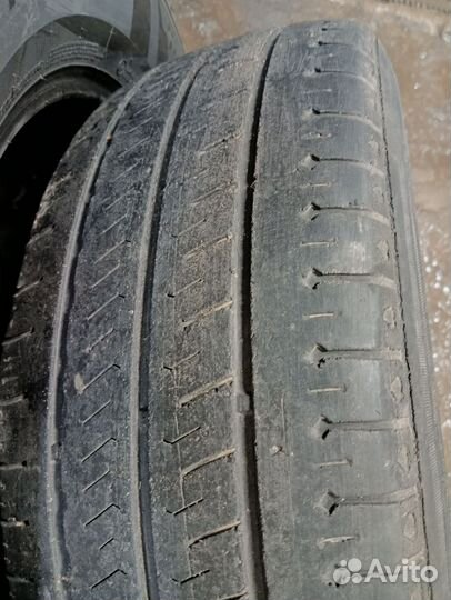Hankook Radial RA28 215/65 R16C