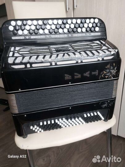 Баян Тула 210 (BN-39-BK)