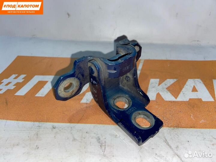 Петля двери задней левой Renault Megane 3