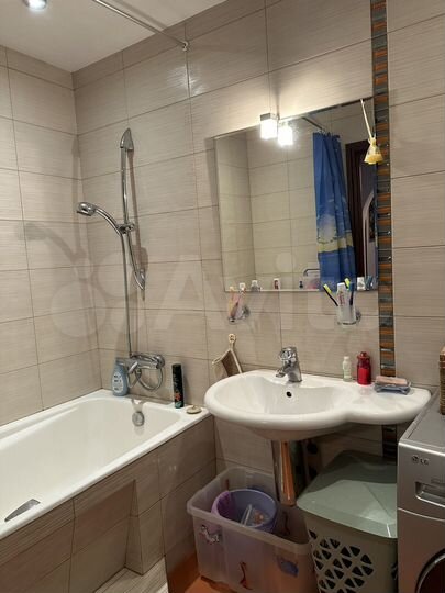 2-к. квартира, 72 м², 1/10 эт.