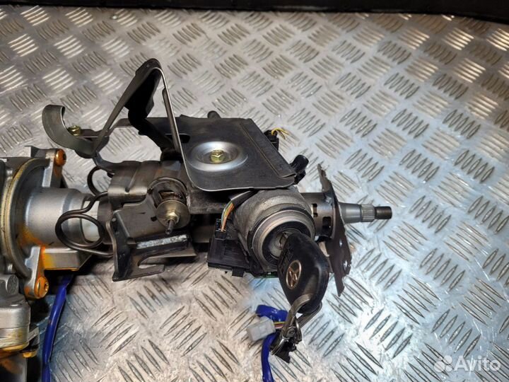 Рулевая колонка на Avensis T250 с ключом