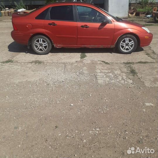 Ford Focus 2.0 МТ, 2000, 246 331 км