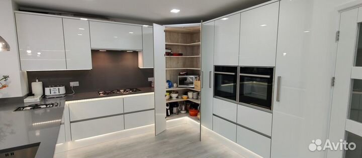 Современная кухня на заказ любой сложности