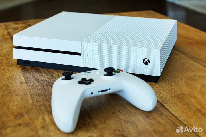 Xbox One S 1tb с играми