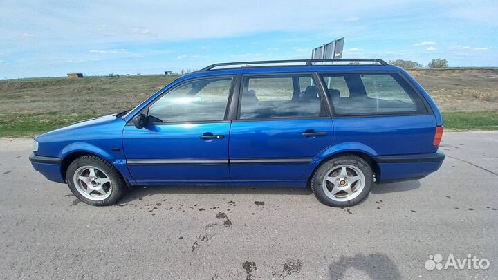 Volkswagen Passat 1.8 МТ, 1994, 368 239 км