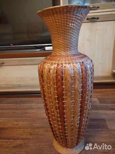 Ваза напольная плетеная
