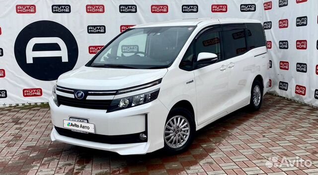 Toyota Voxy 1.8 CVT, 2017, 114 482 км с пробегом, цена 2199990 руб.