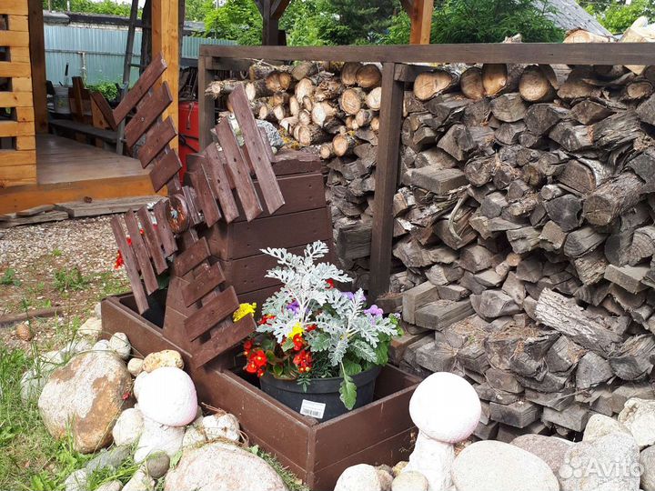 Вазон Мельница с цветами