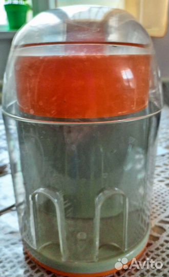 Соковыжималка шнековая