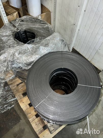 Металлическая лента упаковочная